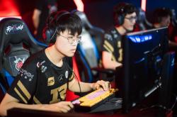  浓眉哥带队进过季后赛吗 jiuyou