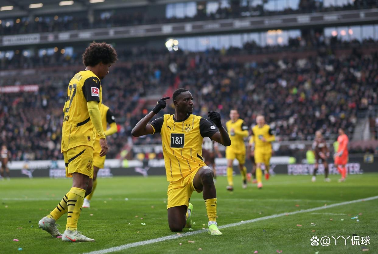 包含转会期欧联焦点战,多特蒙德外线爆发,底气十足,赛季目标并未改变的词条 包含转会期欧联焦点战,多特蒙德外线爆发,底气十足,赛季目标并未改变的词条